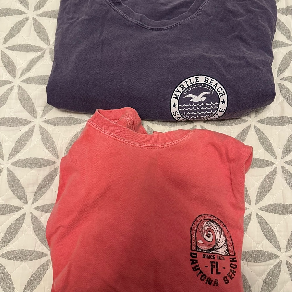 2 Beach shirts